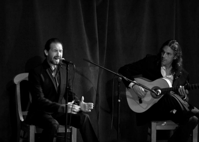 Javier Heredia & John Lawrence on guitar